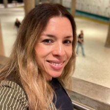 Ana Claudia Ferreira Alevato